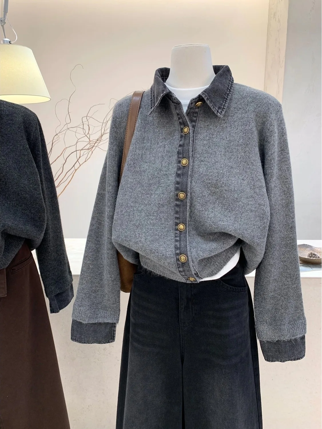 

Легкий вязаный кардиган с джинсовыми вставками и отложным воротником для женщин, осенне-зимний, теплый, с длинными рукавами