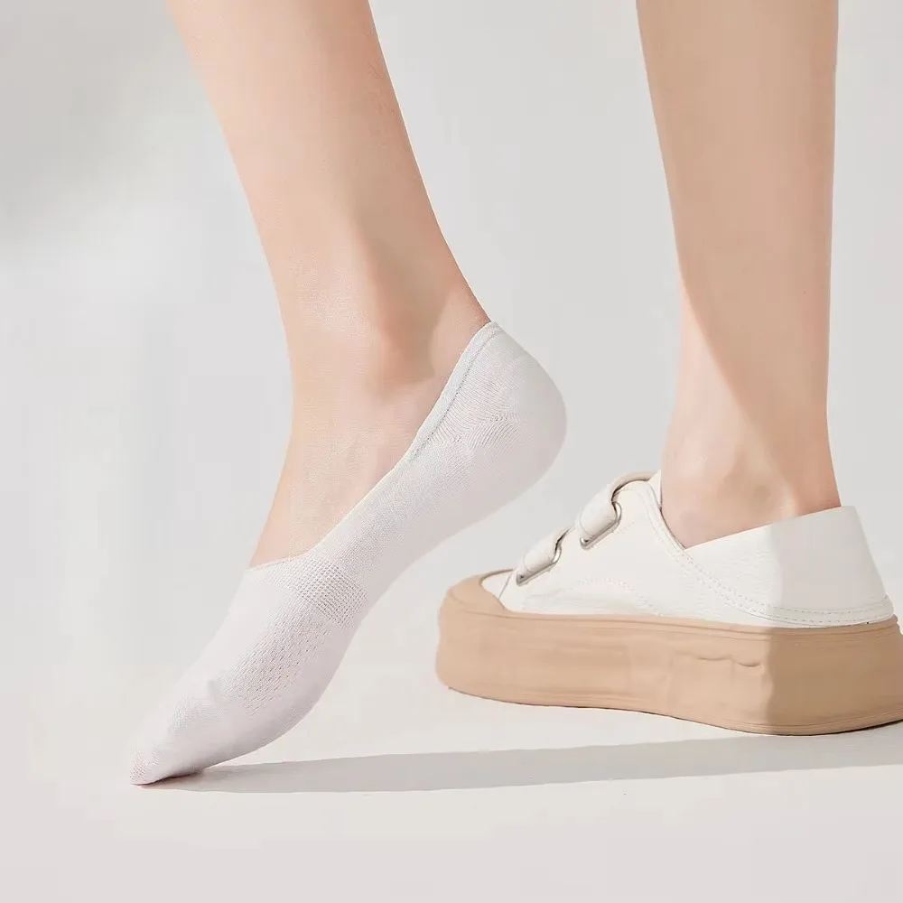 Calcetines invisibles de seda helada para mujer, de verano, con tejido de malla calada, delgados, transpirables, con silicona antideslizante, de corte bajo, tipo náuticos.