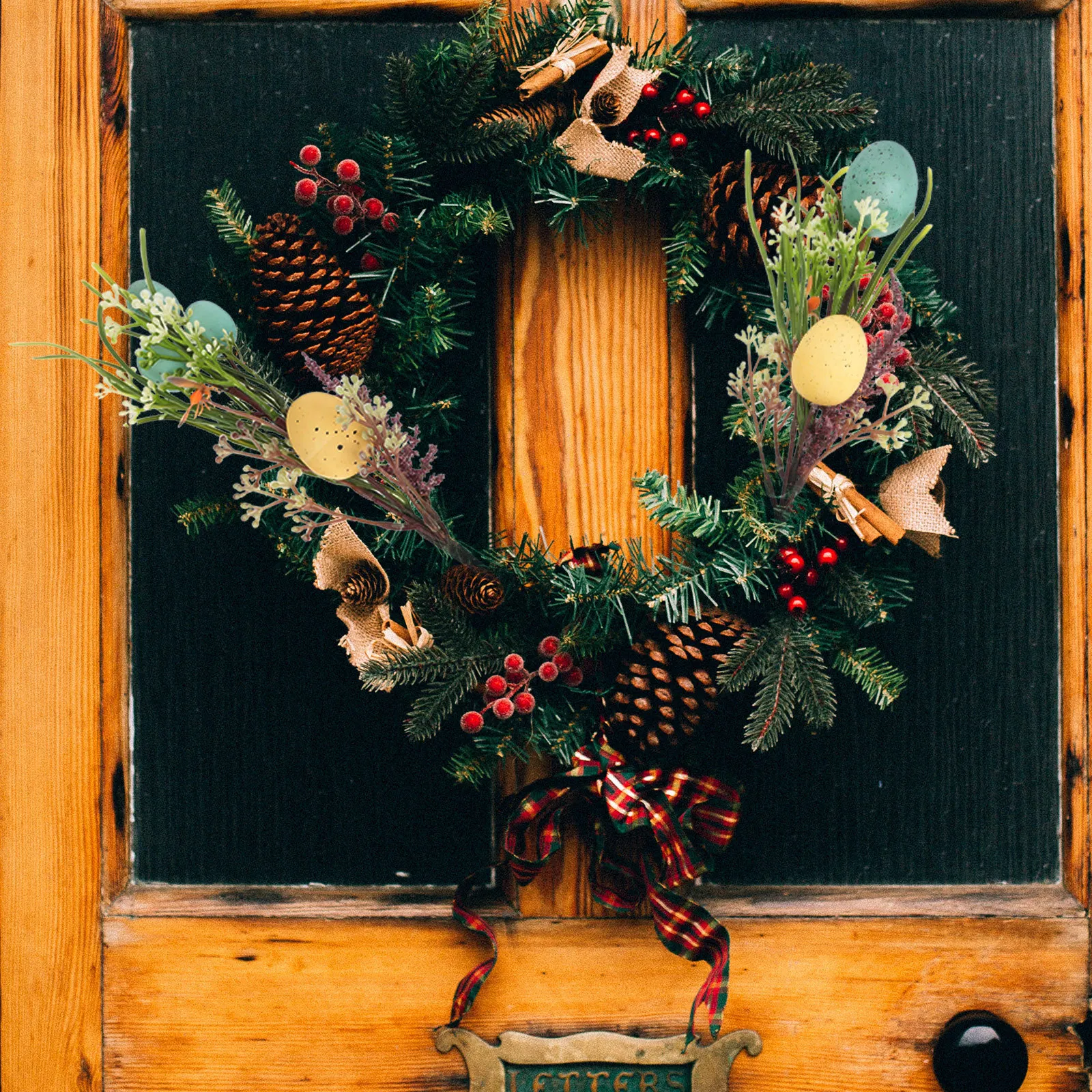 

2Pcs Easter Egg Fake Bouquet Decor Realistic Artificial Flower Arrangement Prop Home Decoration Easter Fake Bouquet