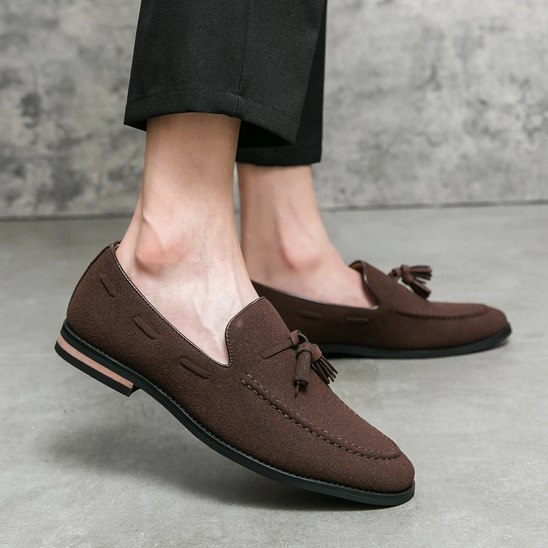 Spring High-quality Suede Men Shoes Slip-on Loafers Brown Nubuck Shoes Driving Shoes Comfortable Soft-soled Tassel Casual Shoes