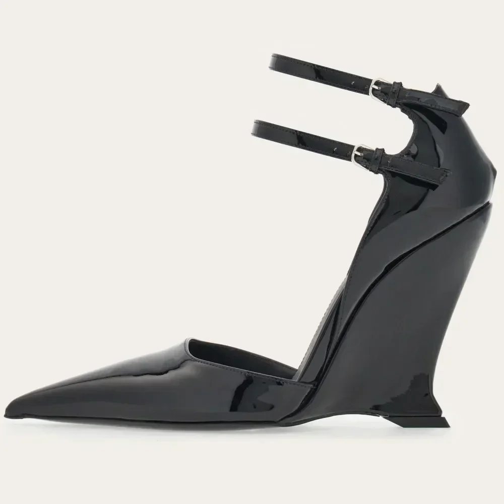 

Новые женские летние сандалии на наклонном каблуке, модные пикантные большие сандалии на высоком каблуке с острым носком и пряжкой, женские вечерние, свадебные