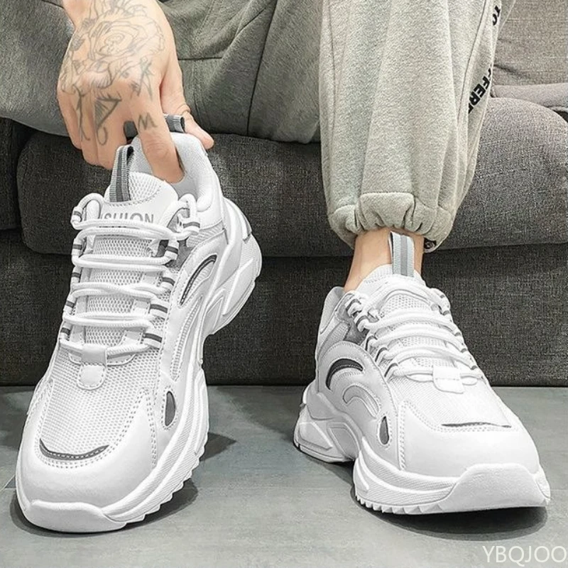 2025 Designer männer trendige Schuhe Sommer neue atmungsaktive schuh Mesh beiläufige Turnschuhe Männlichen Anti slip bequeme laufschuhe Homme