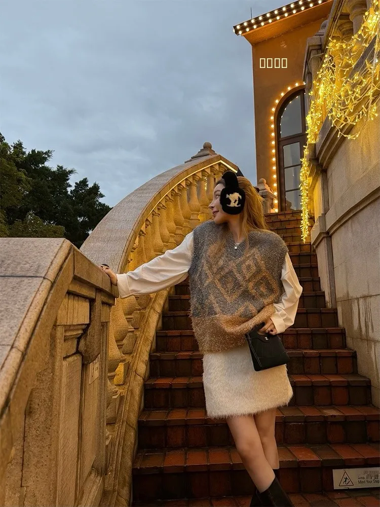 MSKIN6 Furry Polyester A-Line  Skirt for Women Winter Warm Cisas Aosphere Slimming mid Waist Side Zipper Skirt