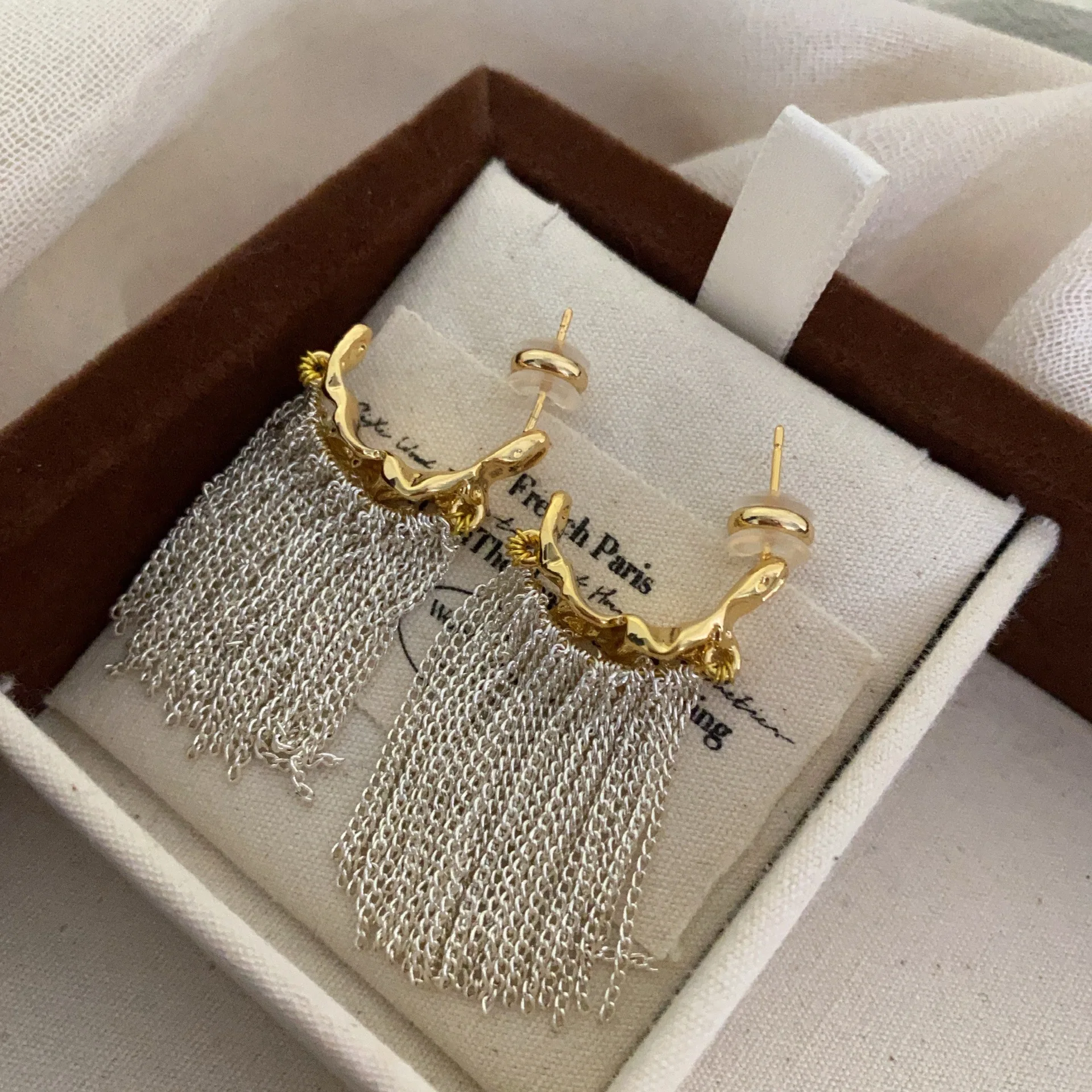 

Металлические серьги с кисточками и геометрической цепочкой, модные и простые серьги, аксессуары контрастного цвета, женские украшения, подарки для банкета