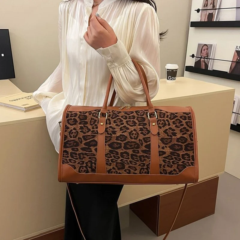 

Модная женская сумка-тоут класса люкс, классическая элегантная кожаная женская сумка, стильная повседневная сумка в винтажном стиле.