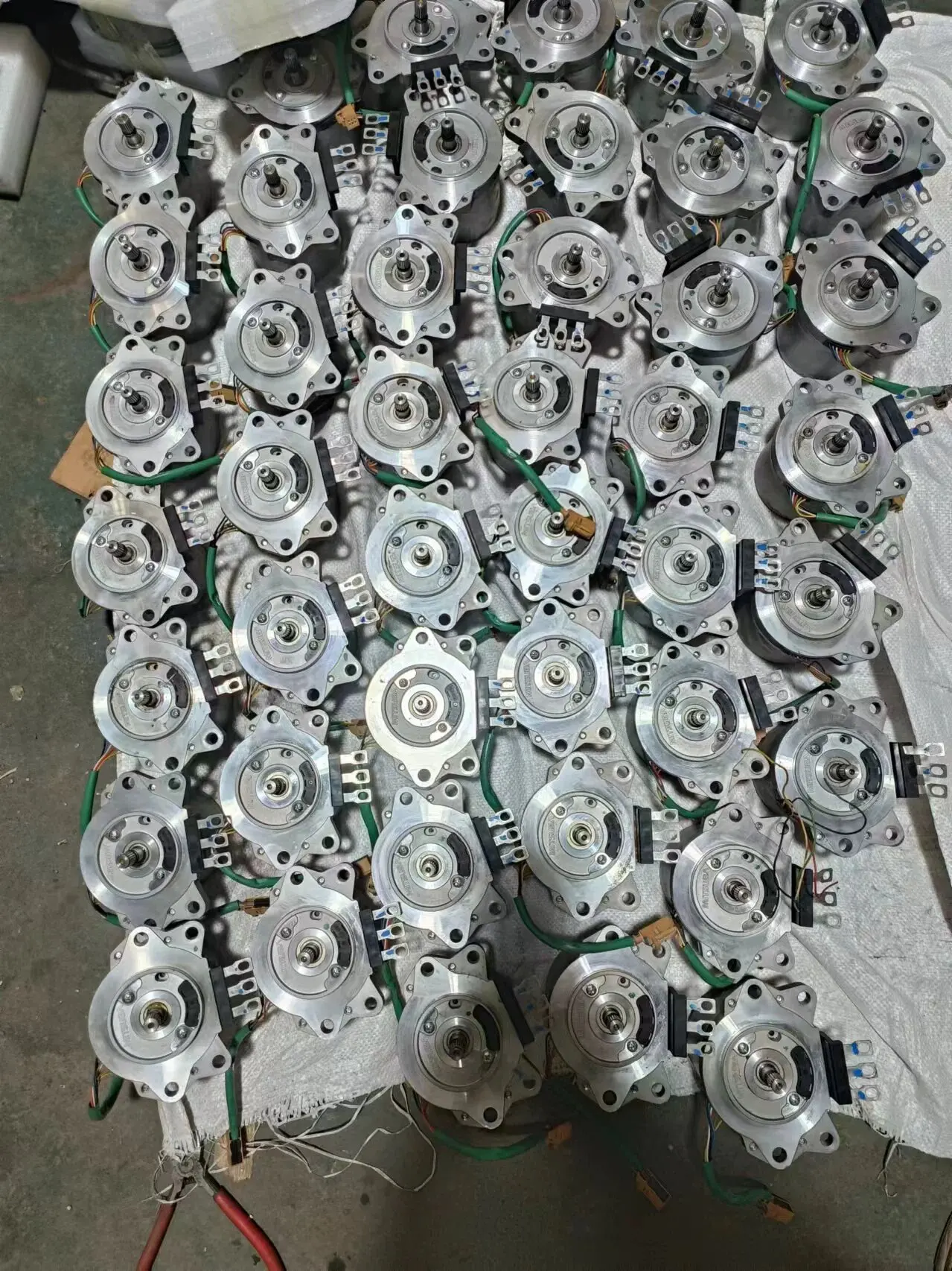 12/24V DC Brushless Motor High Torque High Power Rotary Variable Speed Propulsion Unit for Vehicles Boats 500W with Hall Sensor