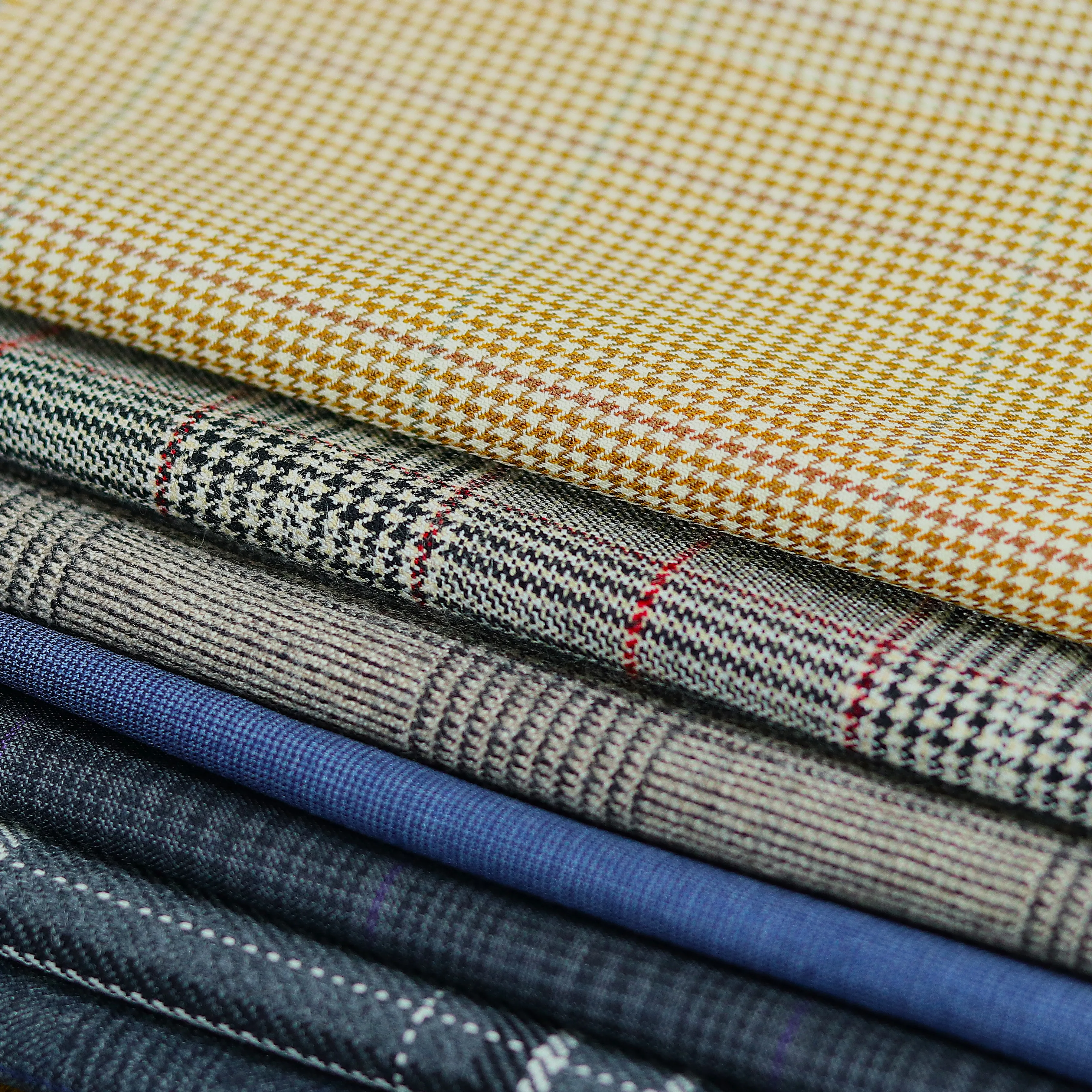 High Quality 100% Merino Wool Plaid Fabric, Shape Retention For Complete Men's Suits Wedding Male Luxury Suit