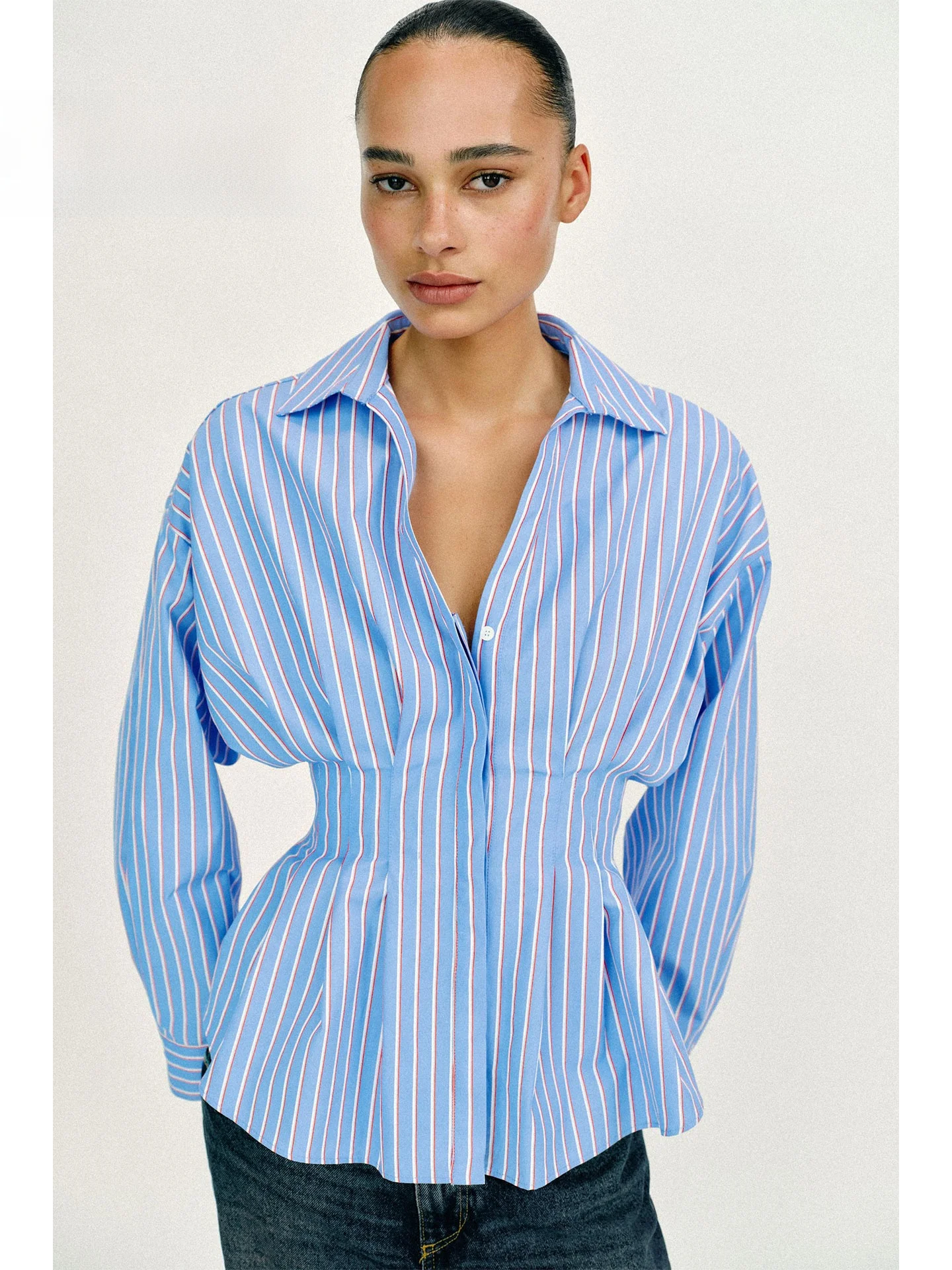 

Летняя женская повседневная блузка 2026 года с V-образным вырезом, присборенной талией, плиссированная, в полоску, из шелка, с длинным рукавом, для офиса, модный топ