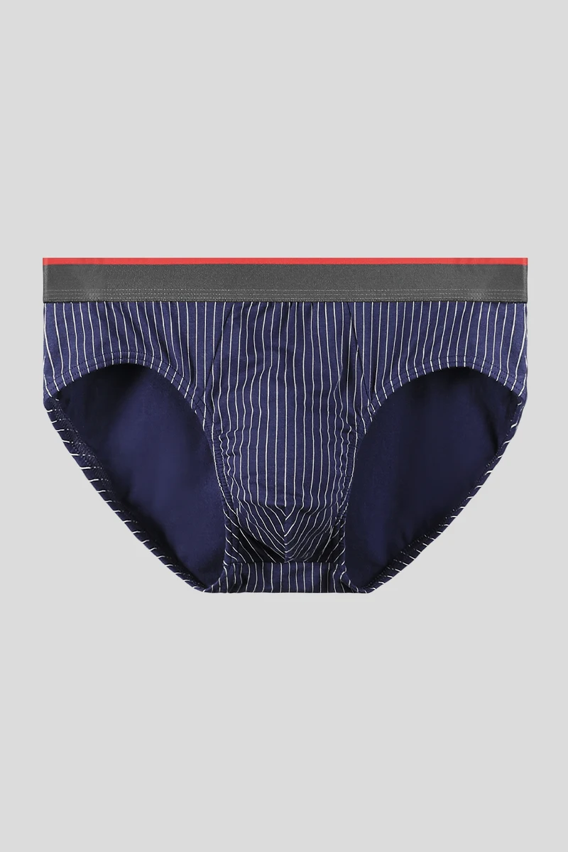 

2PCS Men's antibacterial cotton triangle - shaped underwear for teenagers. It's suitable for sports, with a thin style for summe