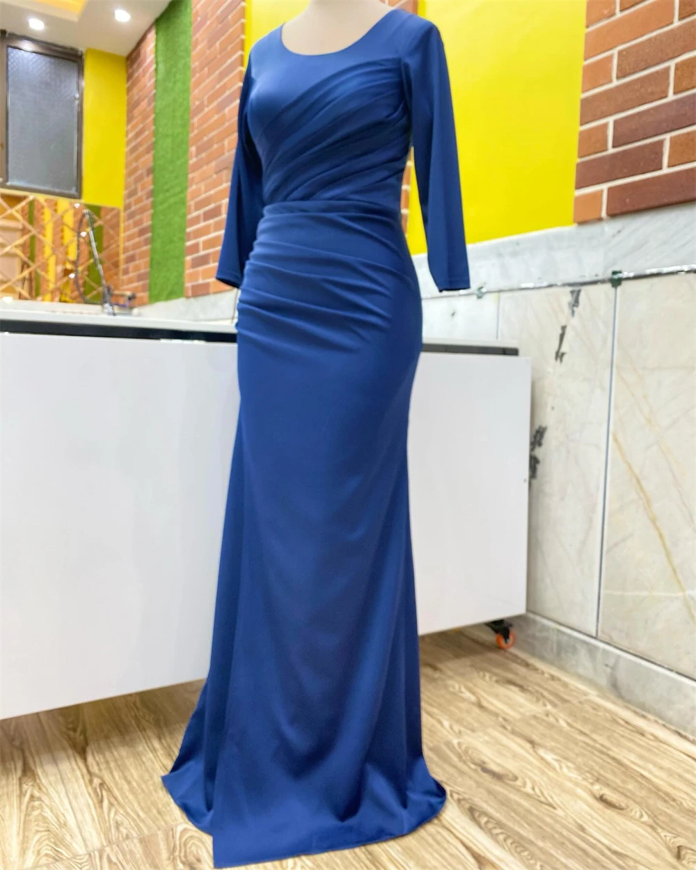 

Customized Graceful Blue Satin Evening Dress Classic Crew Neck 3/4 Sleeves Prom Dress Temperament Chapel Train Party Dress