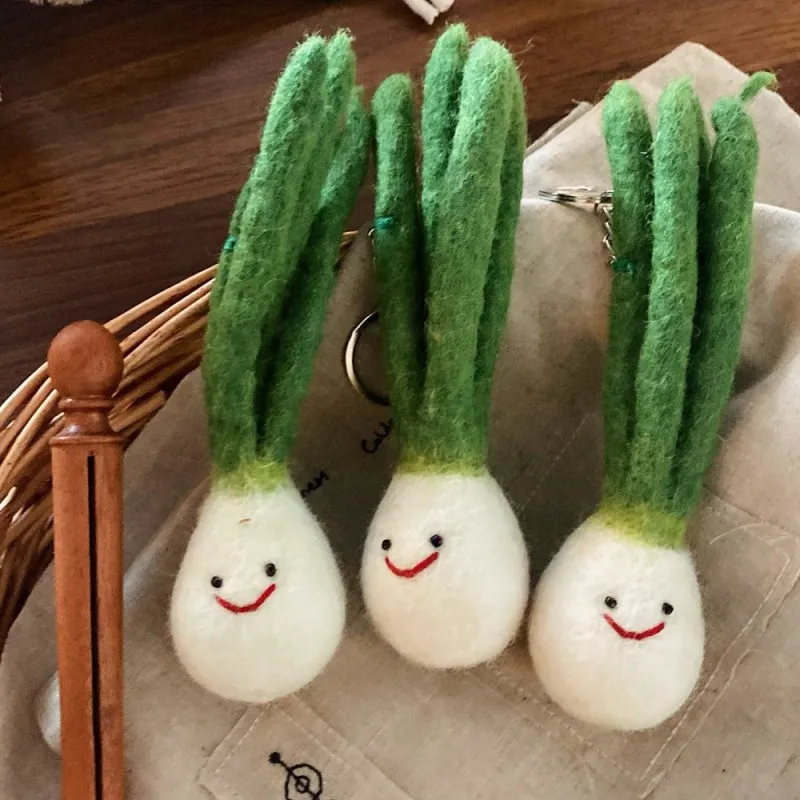 Cute Expression Vegetable Doll Keychains Handmaking Wool Felt Knitting Keyrings Fruit Series Funny Keychain Custom Packaging
