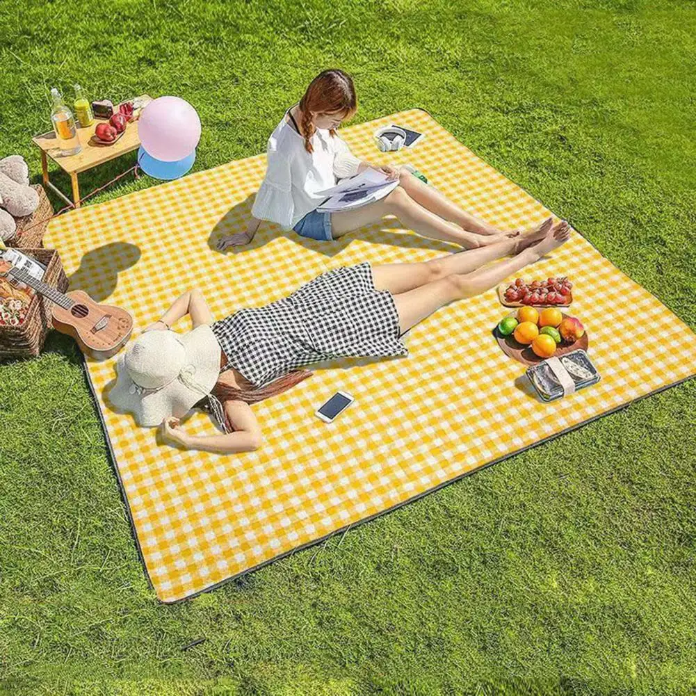 Foldable Picnic Mat Waterproof Sand Blanket Large Picnic Rug Green Yellow Red Stripe Blanket for Beach Camping Hiking Travel