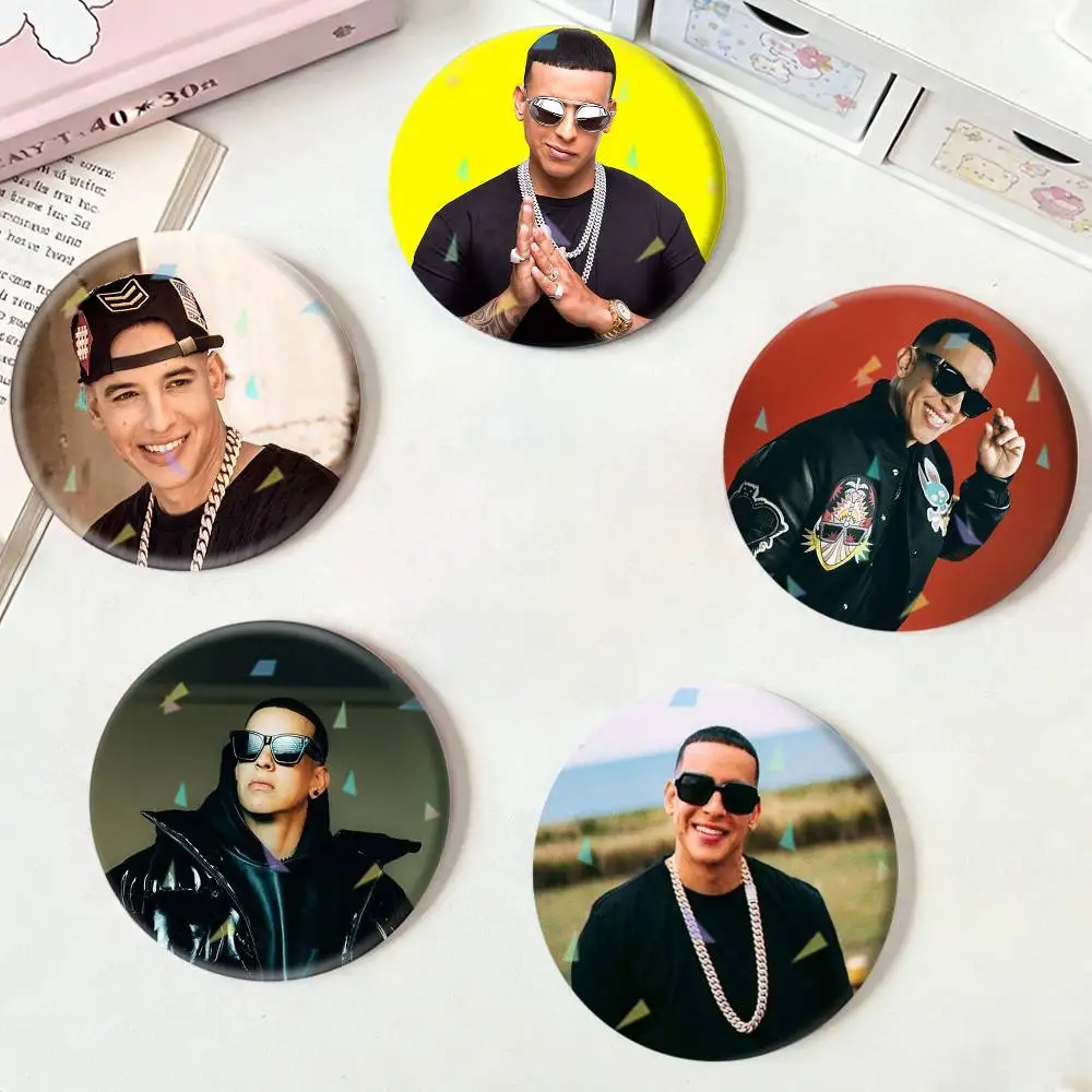 

Daddy Yankee Badges Niche Design Brooch for Backpack Lapel Pins Creative Accessories