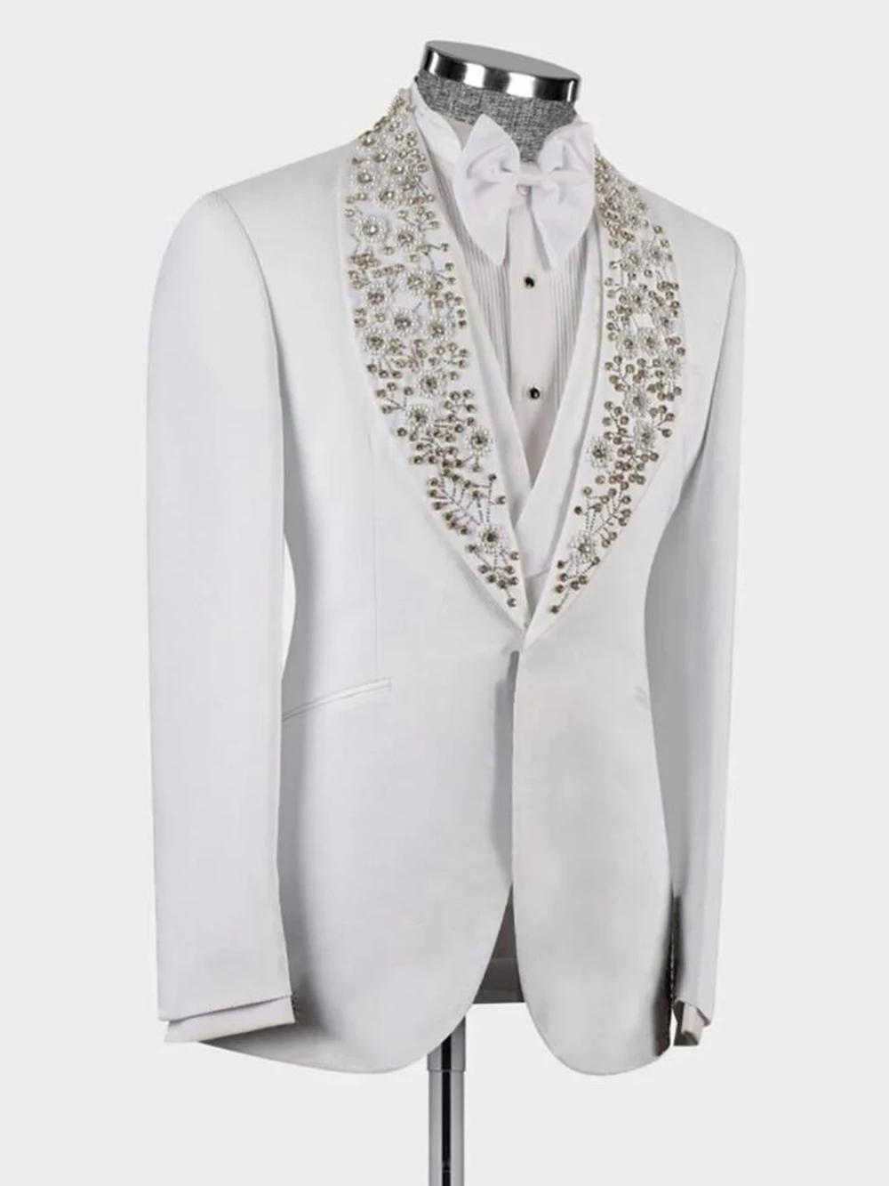 Luxury Groom Wedding Tuxedos Pearls Beaded Shawl Lapel Prom Blazer Formal Party Groom Wedding Tuxedos Male Chic Clothing Bespoke