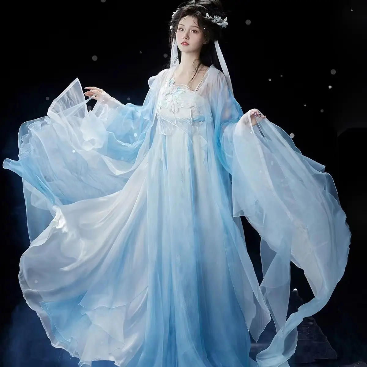 

Hanfu Chinese traditional style heavy hand embroidery pleated skirt blue gown big sleeve mesh female summer 2024 new model