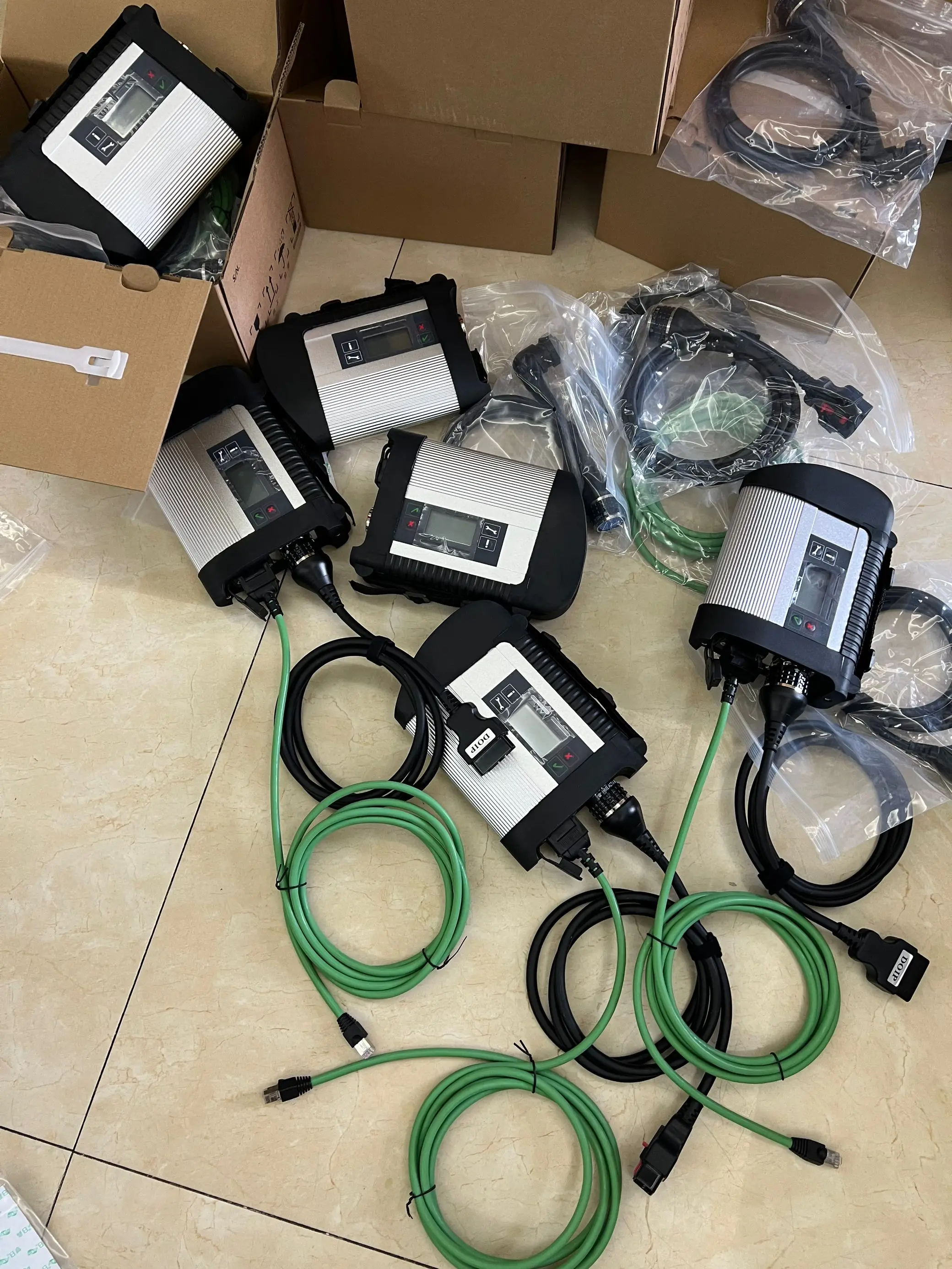

MB STAR C4 SD Connect Compact c4 Plus DOIP WIFI Multiplexer Diagnostic Tools Mercedes Star Diagnosis for Mercedes-benz Car Truck