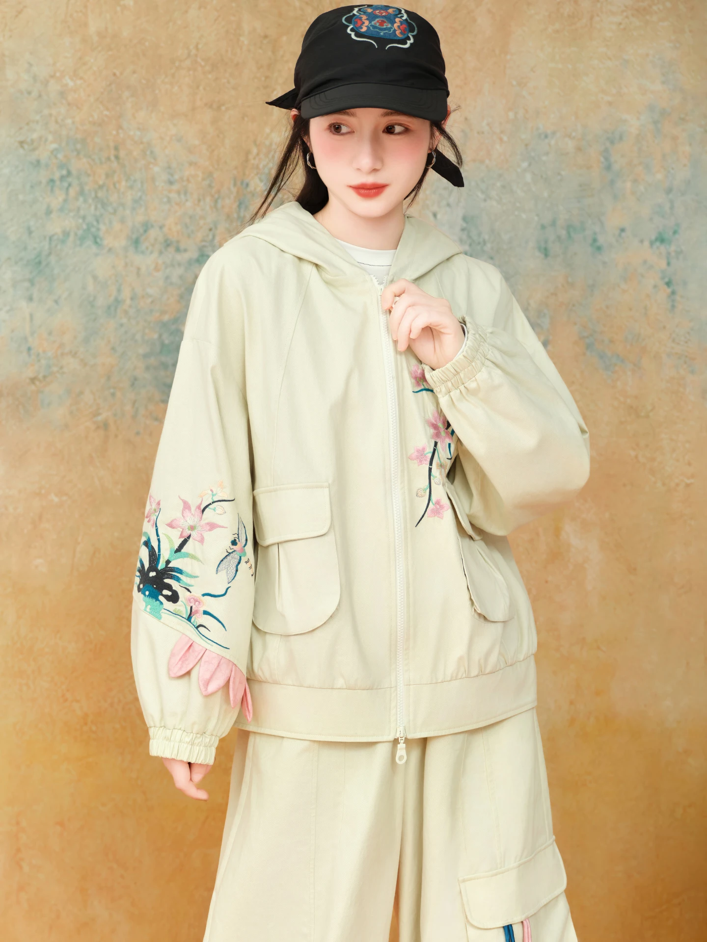 

Original Sulo Embroidered Hoodie Jaet And Long Pants Set Casual Spring Women's Clothing Cotton Blend Zipper Closure