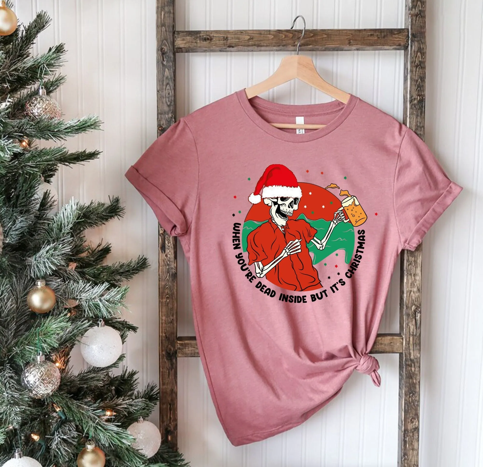 Camiseta de esqueleto de Navidad, camisa de Navidad, con dibujo de "Cuando eres muerto en el interior pero es", calavera de Papá Noel, gótica S escalofriante