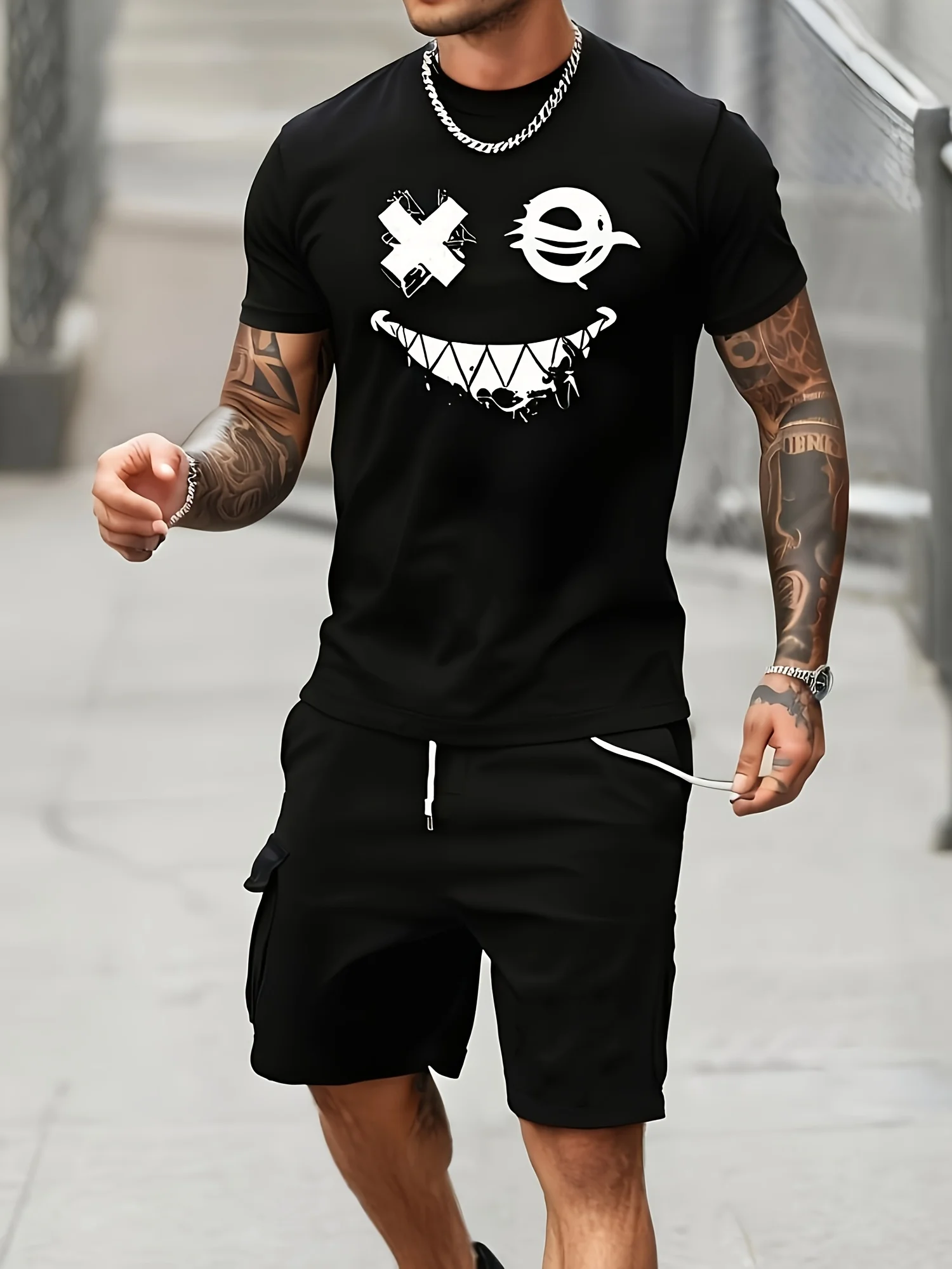 

Улыбающийся дизайн с короткими рукавами и круглым вырезом с принтом Подходит для всех сезонов для мужчин Городской повседневный круглый вырез Повседневный круглый вырез