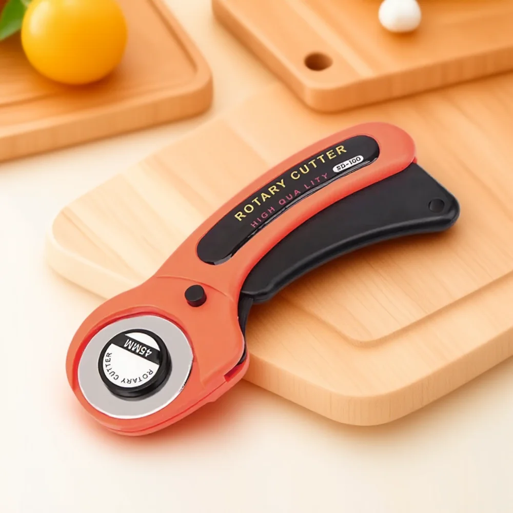 

Rotary Cutting Wheel Knife for Fabric Leather Manual Fabric Cutter Round Cutting Tool for Quilting Crafting