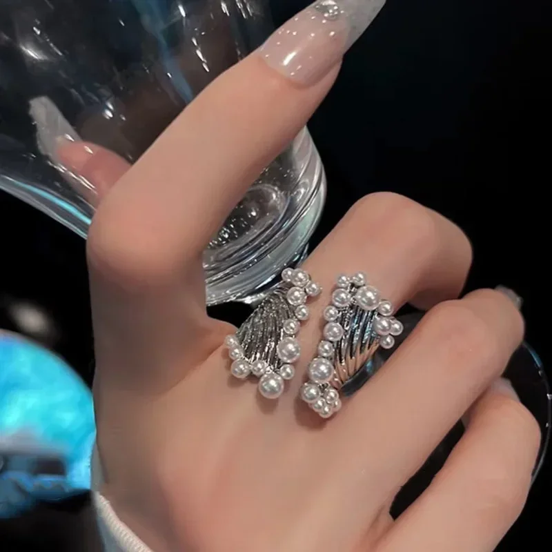 Newcomer Korean Version Design Sense Finger Ring Imitation Pearl Alloy Opening Women's Ring Fashion Vintage Jewelry Gifts
