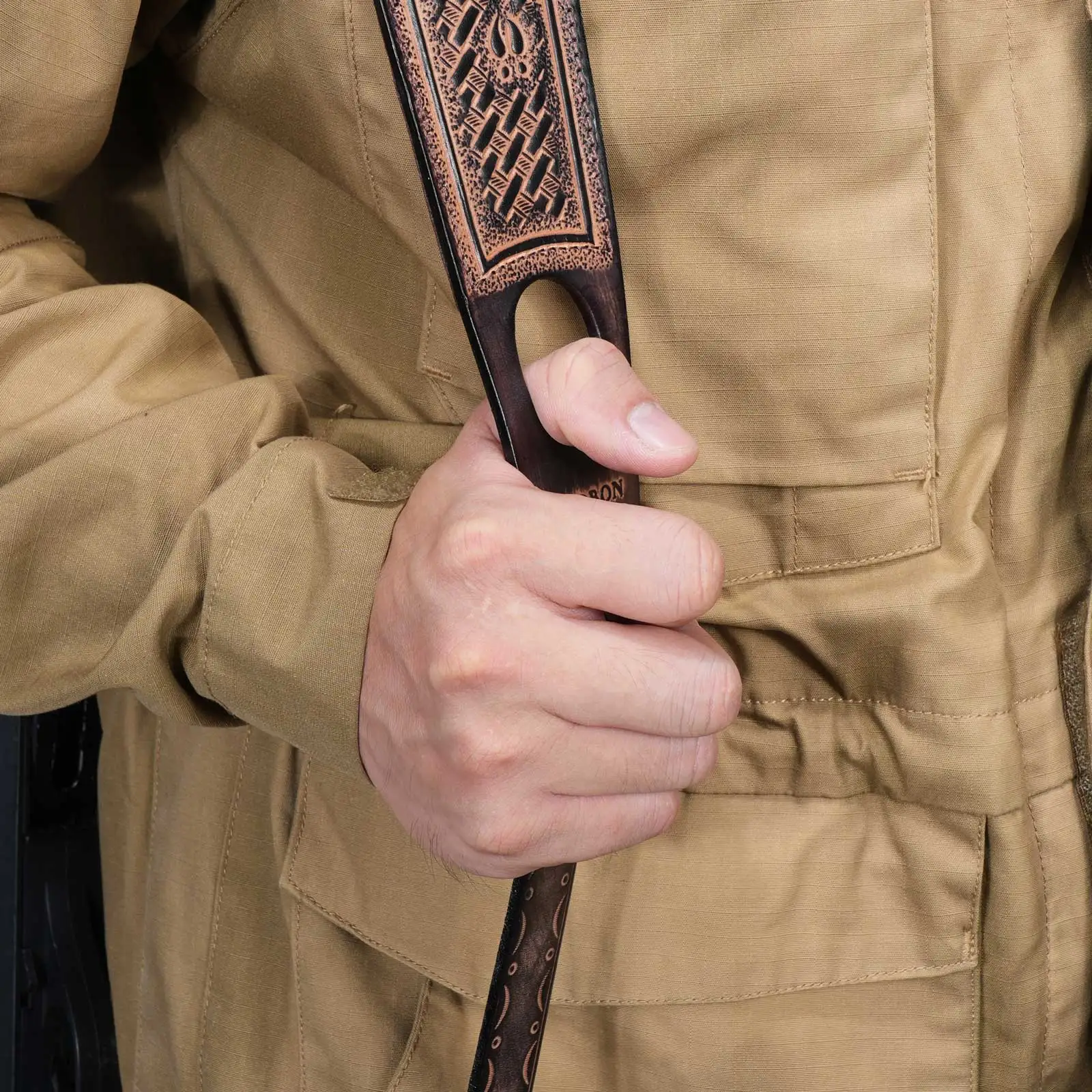 Tourbon Vintage Leder Gewehrriemen, Rutschfester Gewehr-Schultergurt, Verstellbare Länge 105cm, Fingerstütze, Jagdzubehör – Detail 28
