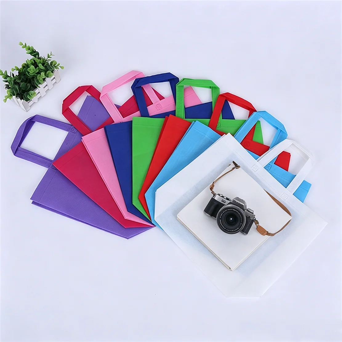 20 Pieces Custom Logo Non-Woven Tote Bags Grocery Shopping Bags for Pale Stores Customizable Eco-Friendly Carry-Away Bags