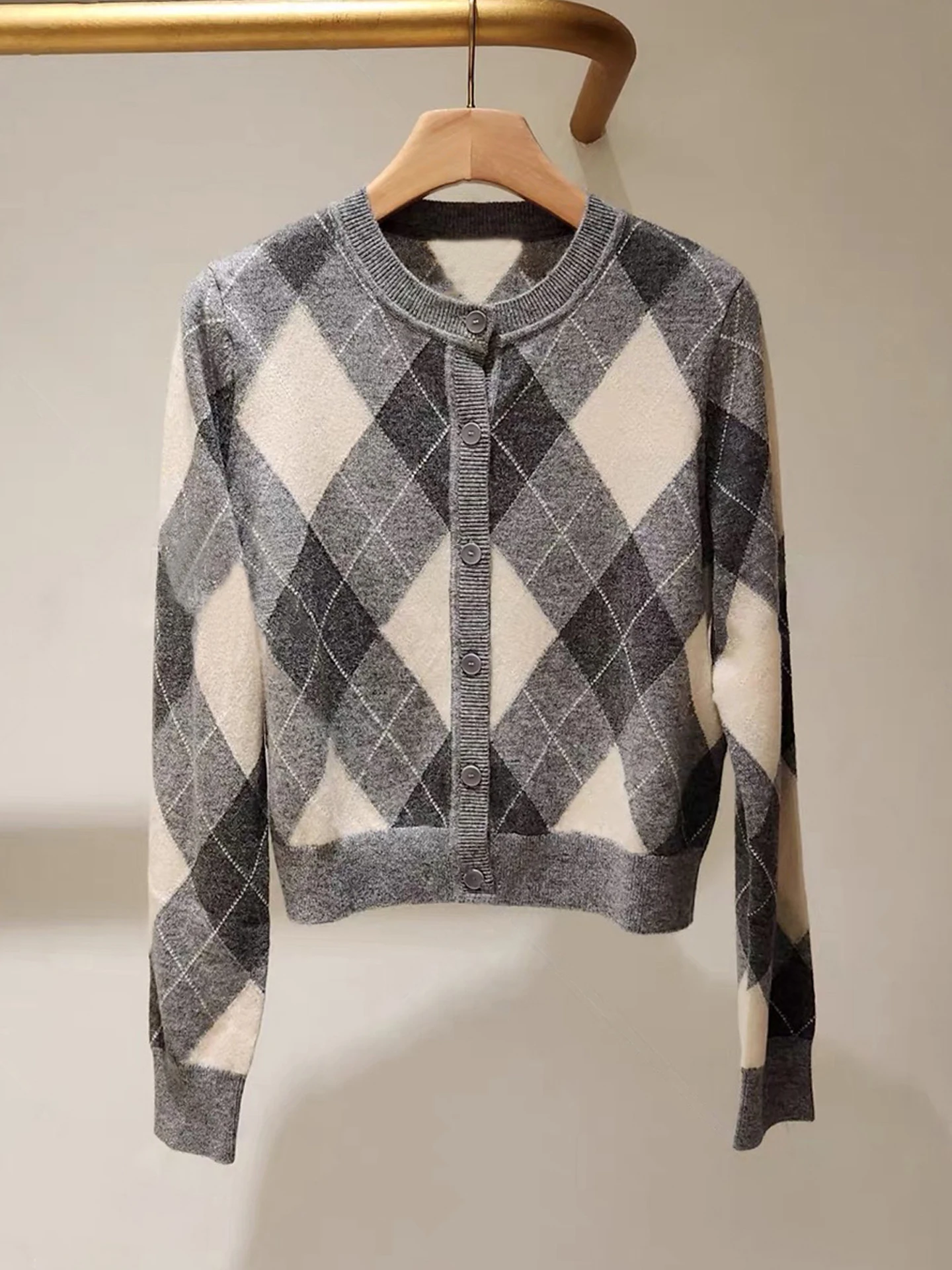 

S Home Nan You High End Women's Knitted Cardigan Coat Plaid College Style Autumn New Arrival Soft Medium Thickness Long Sleeve