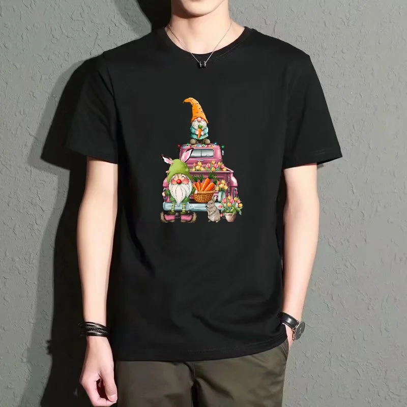 Camiseta negra de manga corta con cuello redondo para hombre, top holgado con estampado de elfo de dibujos animados, artículo versátil de estilo urbano informal, transpirable y cómodo, artículo moderno para salidas diarias