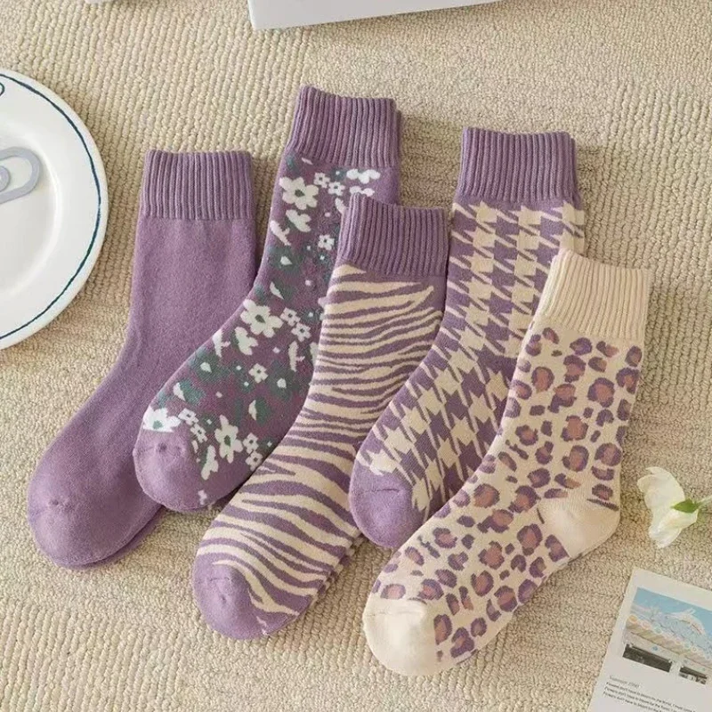 

1/5 пар осенне-зимних плюшевых толстых теплых носков средней длины с простым цветочным узором, удобные универсальные повседневные носки