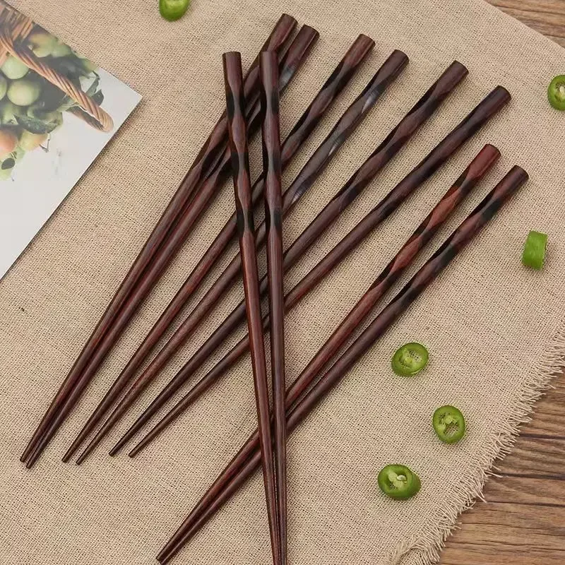 1 Pair Japanese Style Wooden Solid Wood Chopsticks Pointed Sushi Chopsticks Creative Household Gift Wooden Kitchen Accessories