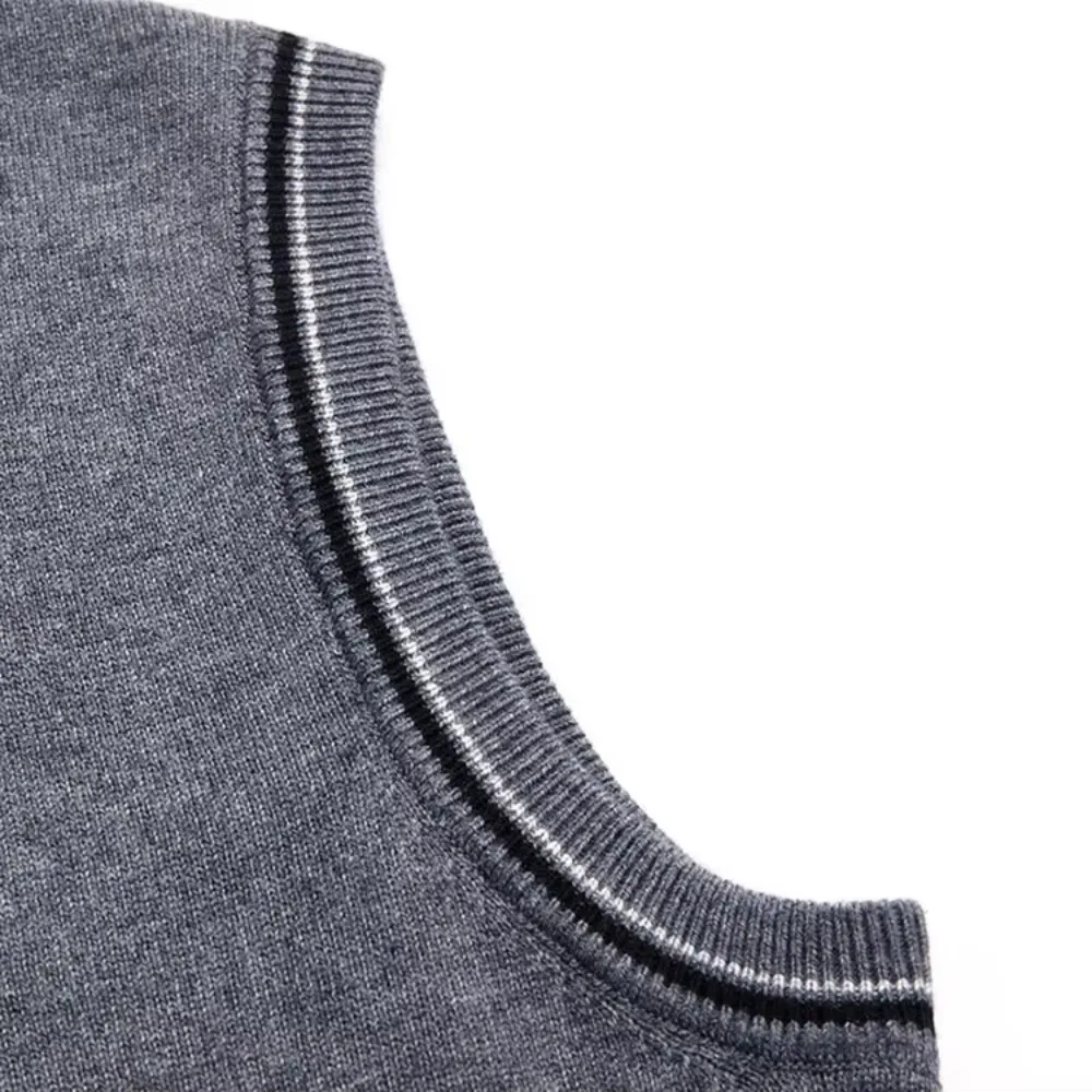 2025 New Men's Business Casual Pullover Wear Warm Sleeveless Sweater Vest Men's Knitted Tops