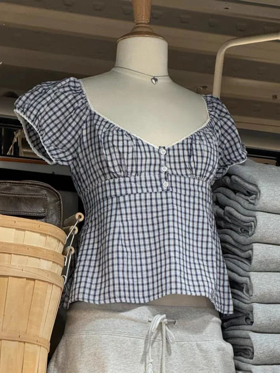 Kobiety Navy Plaid Lace Trim T-Shirt Summer Blouse Buttons Scoop Neck Puff Sleeve Cotton Tshirt Sweet Preppy Style Crop Tops Y2k