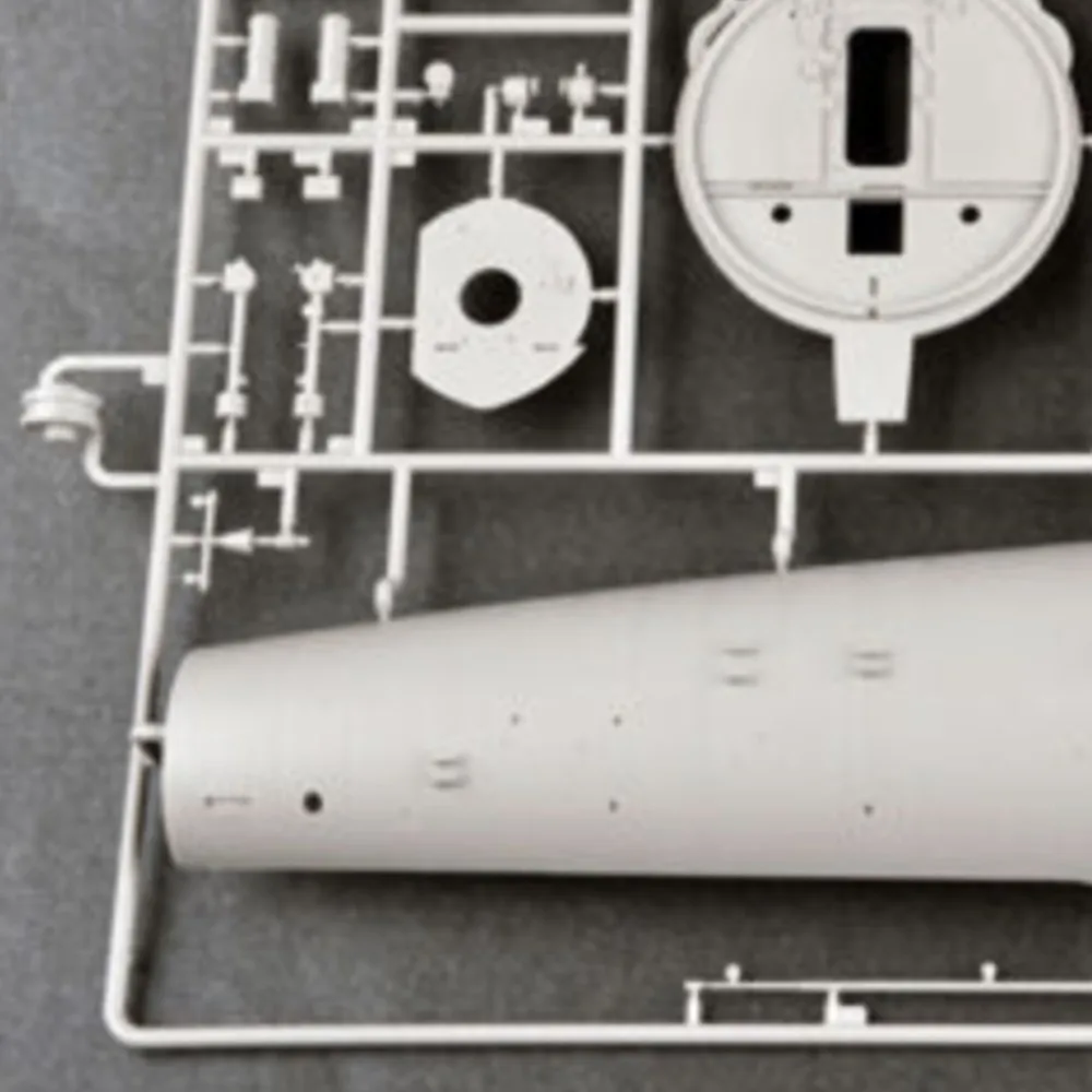 ชุดประกอบโมเดลเรือดำน้ำเยอรมัน Trumpeter 06801 1/48 VIIC U-552 DKM U-Boat ของเล่นสำหรับผู้ใหญ่ ของขวัญ TH06819