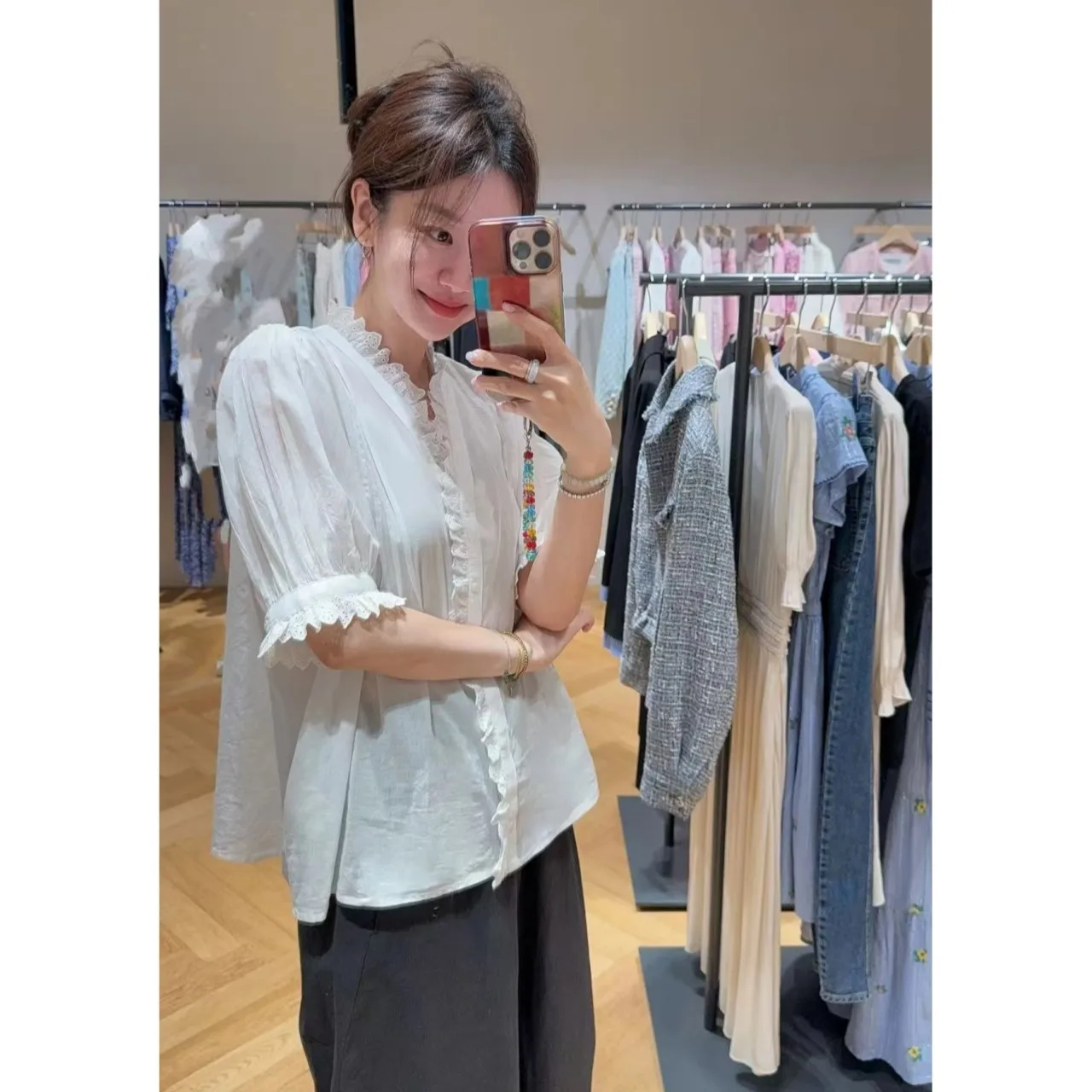 

Ele Sweet Versatile Women's irt Embroidered Hollow out V-Ne Puff Sve Cotton Casual Faion Summer 2025