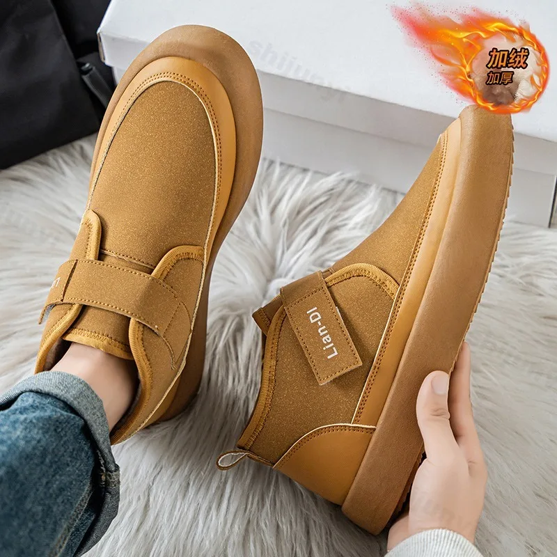 

2025 Winter New Warm Retro Thick Soled Casual Cotton Shoes for Men's British Style Versatile Comfortable Plush Snow Chunky Boots