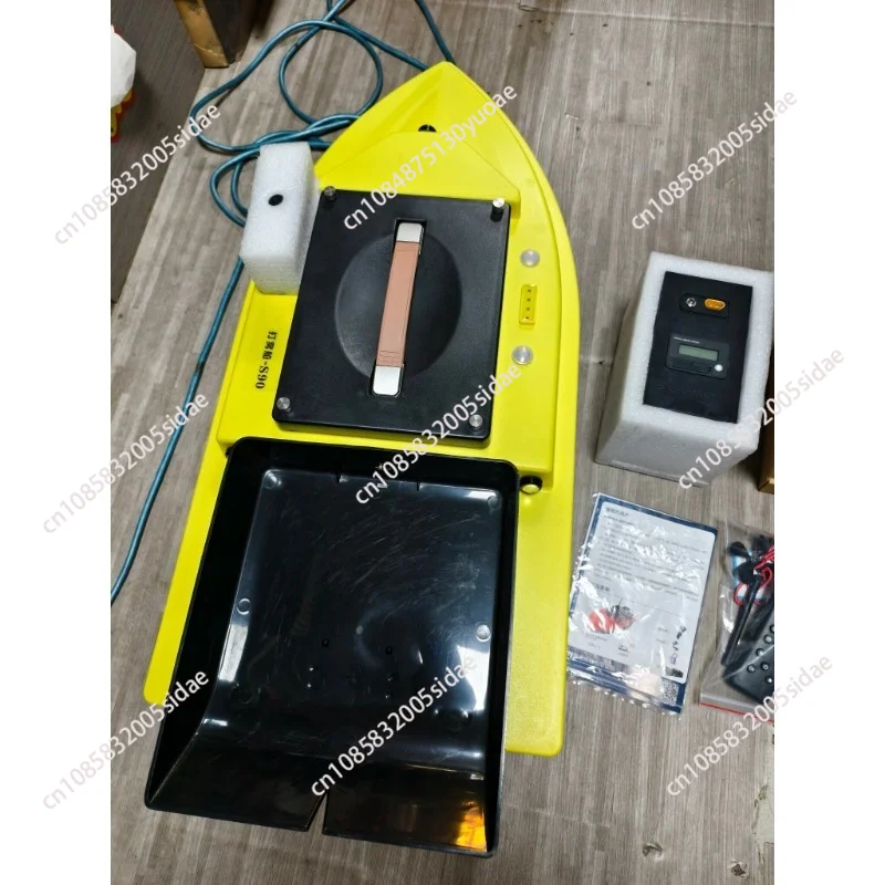 S90 12V RC GPS Carp Fishing Bait Boat 600M Brushless Motor 5KG Load Auto Cruise Return Fishfinder Night Fishing Pull Net Tackle