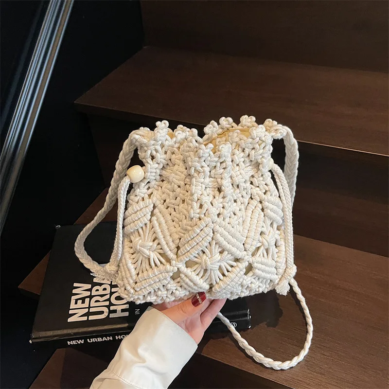 

New Woven Straw Shoulder Bag Women Fashion Boho Simple Beach Bag Bucket Fashionable and Versatile for Daily Use Crossbody Bag