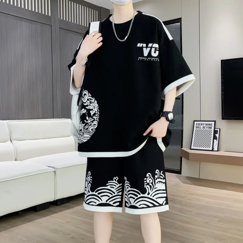 

Casual Summer Two-Piece Set for Men Short Sleeve T-Shirt And Shorts Trendy High School Junior College Student Fashion