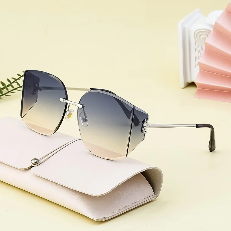 

Fashionable Frameless Sunglasses for Women, Outdoor UV Resistant Sunglasses, Driving Glasses, Diamond Cut Edge Shaped Glasses