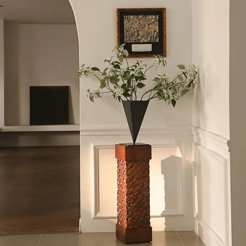 Triangular wrought iron vase flower hydroponics living room B & B hotel entrance decoration