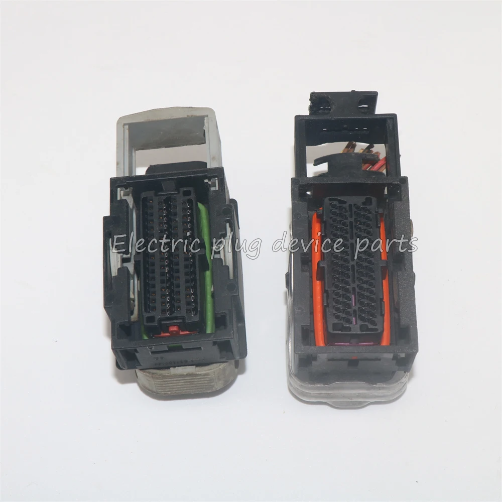 Connector Plug 55559272 24426542 for Engine Control Unit ECU ECM PCM for VAUXHALL ASTRA H MK5 ZAFIRA B 1.8 16V Z18XE
