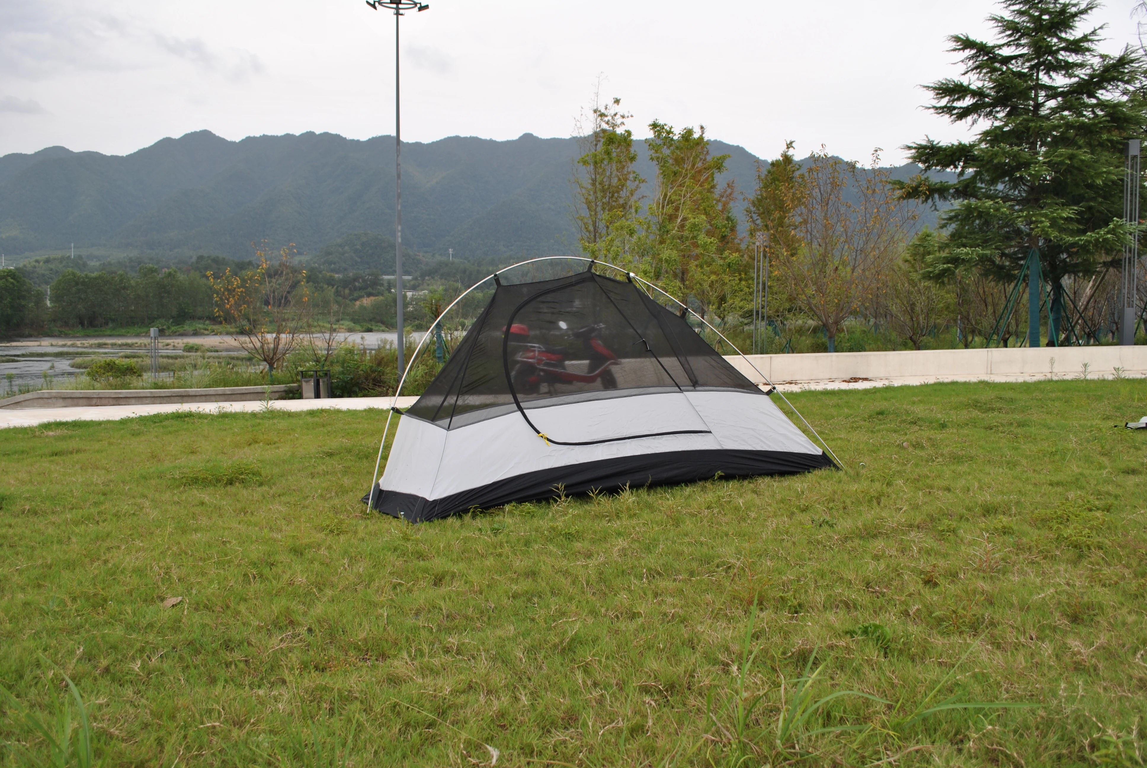 

1/2 Person Tent for Camping, Waterproof Tent for Backpacking, Outdoor Dome Tent with Windproof, Small Easy Up Tent for Family