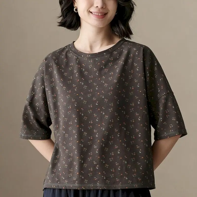 

Cotton T-shirts for Women Summer Trend Thin Floral Five Quarter Sleeve Tops Fashion Retro Artistic Loose Casual Tshirts Ins Tees