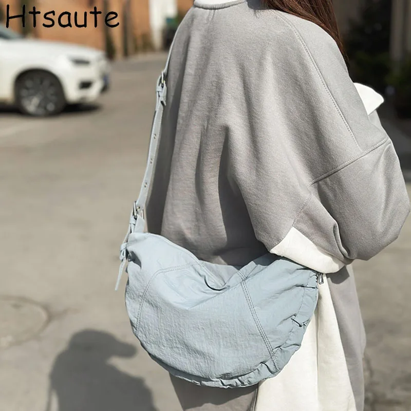 

Stylish Crossbody Bag For Women Trendy and Functional Single Shoulder Dumpling Bags Purse Sling Bags for Men and Women Handbag