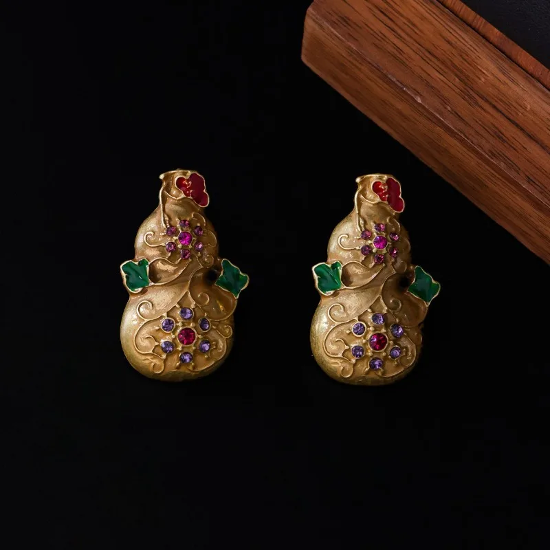 

Medieval Vintage Gourd Fruit Earrings, Simple Retro Premium Crystal Diamond Texture Earrings
