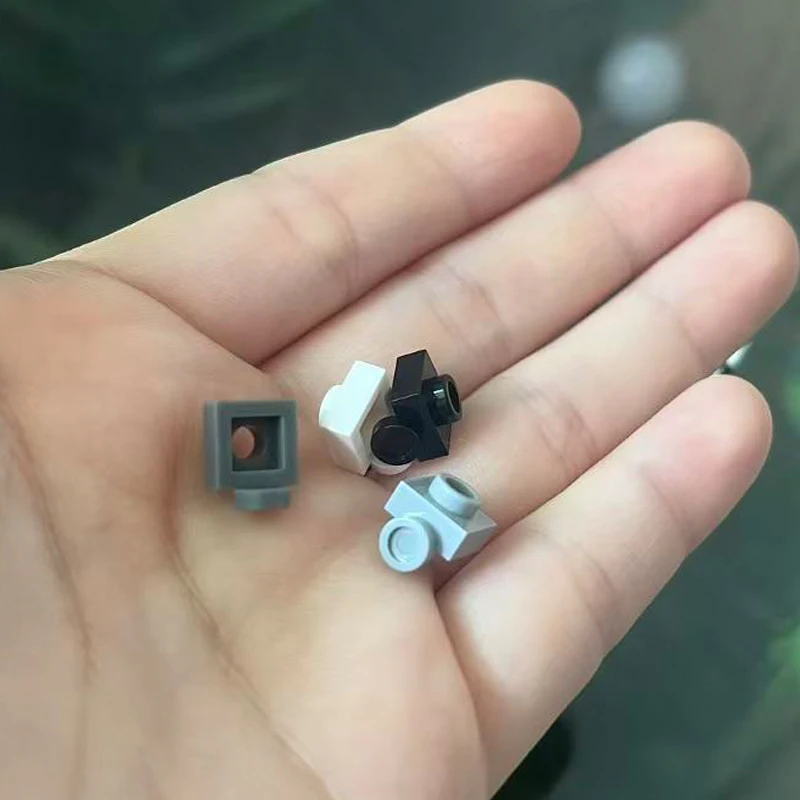 Plate 1x1 with 1 Special Hole On One Side Downwards Building Block Brick MOC Parts Toys For Bracket Cheating Piece 30pcs/Lot
