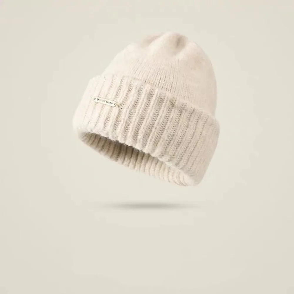 Шапка без полей, однотонная шапка унисекс, зимние шапки, мягкая металлическая шапка со значком для улицы, унисекс, осень и зима