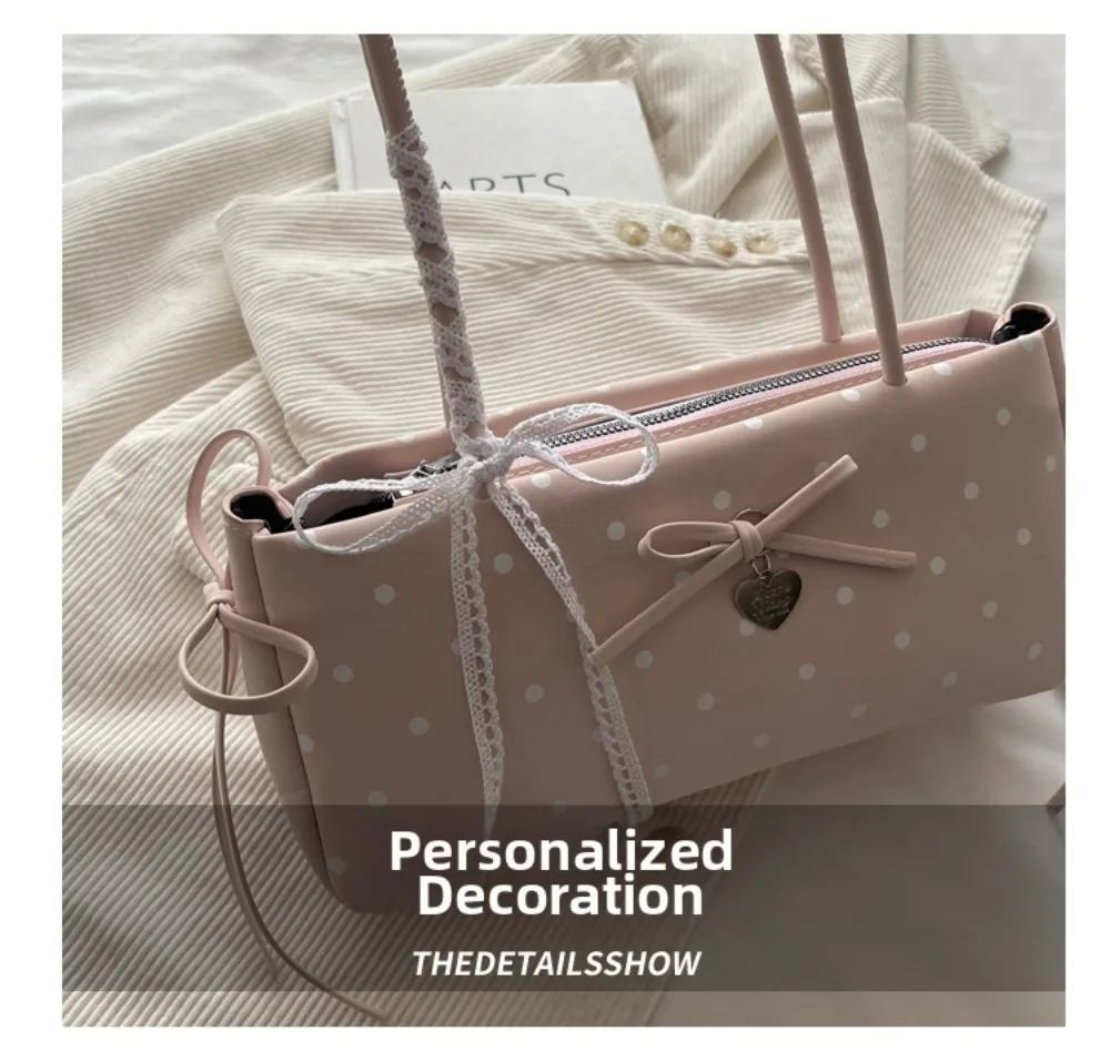 Modische Y2k Kissen-Tasche mit Polka-Dots und Charm-Anhänger, Große Kapazität, Langer Schulterriemen, Schultertasche für Damen – Detail 3