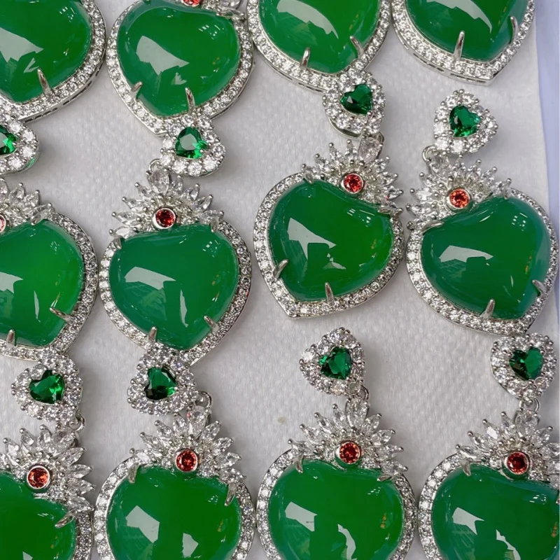 

Флуоресцентный кулон в форме сердца с зеленым халцедоном, цепочка на ключицу, украшение из агата